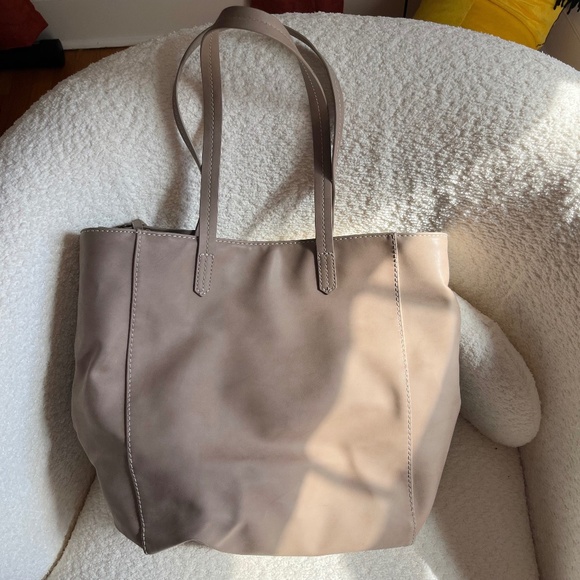 Universal Thread Beige Large Tote Bag - Picture 1 of 8